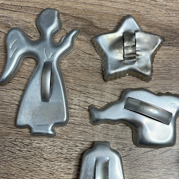 Vintage 60s Set of Tin Cookie Cutters Shortbread - Picture 2 of 8
